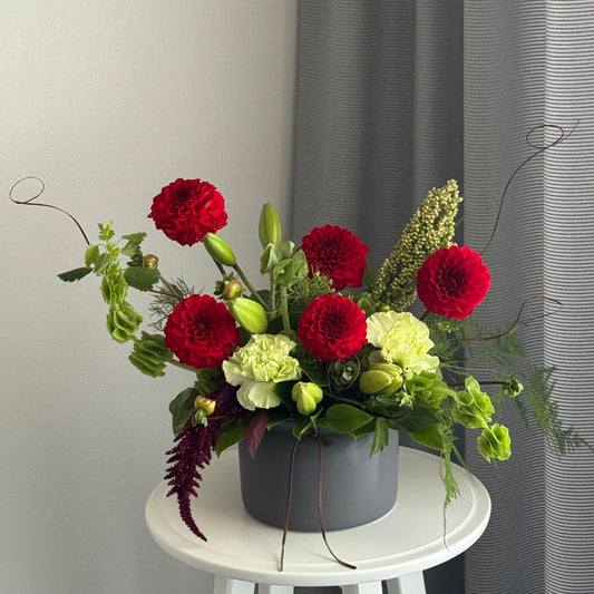 Flowers in a pot “Red & Green”