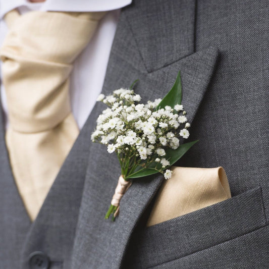 Baby’s Breath Boutonniere