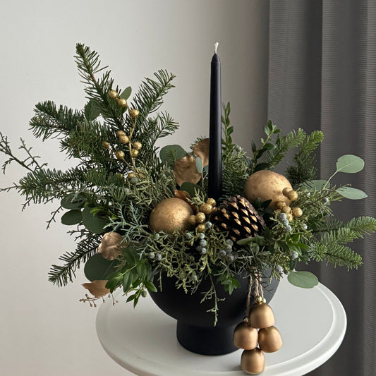 Christmas arrangement “Black & Gold”